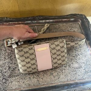 Multiple Michael Kors Beige and Pink Women's Bags